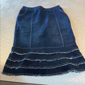 Blue Knee-Length Trumpet Skirt with Ruffled Hem